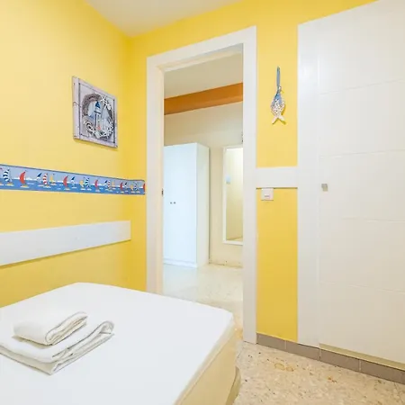 Lux Center 5-d * Бенидорм